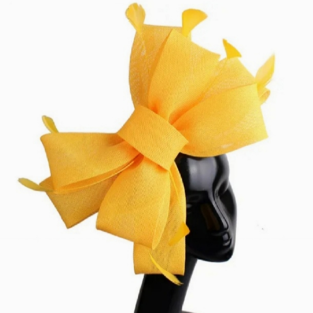 Stunning Big Bold Fascinator Feathers Headband Clip Kentucky Derby Tea Church